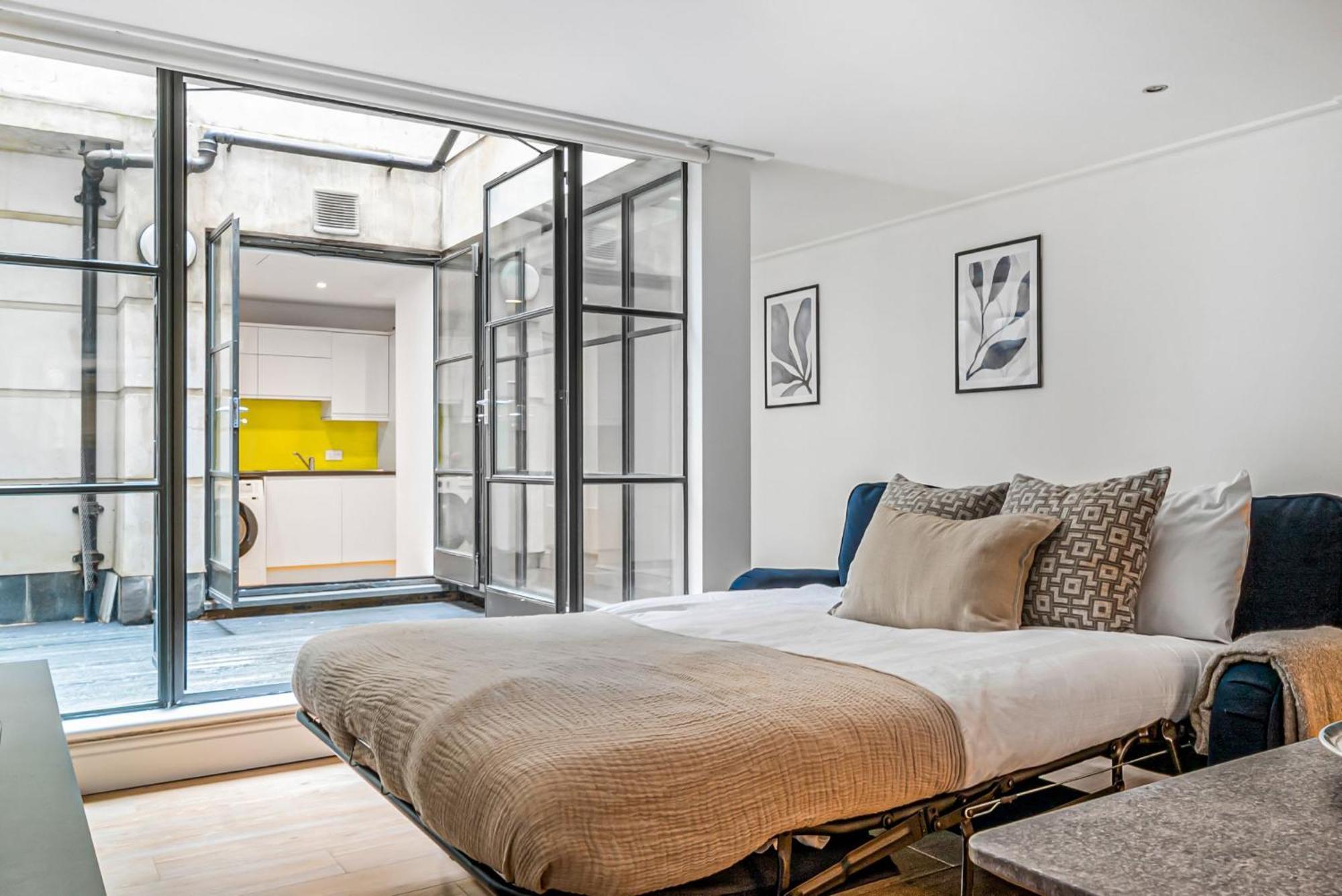 Apartamento Bnbnova - Heart Of Holborn - 2br With Patio Londres