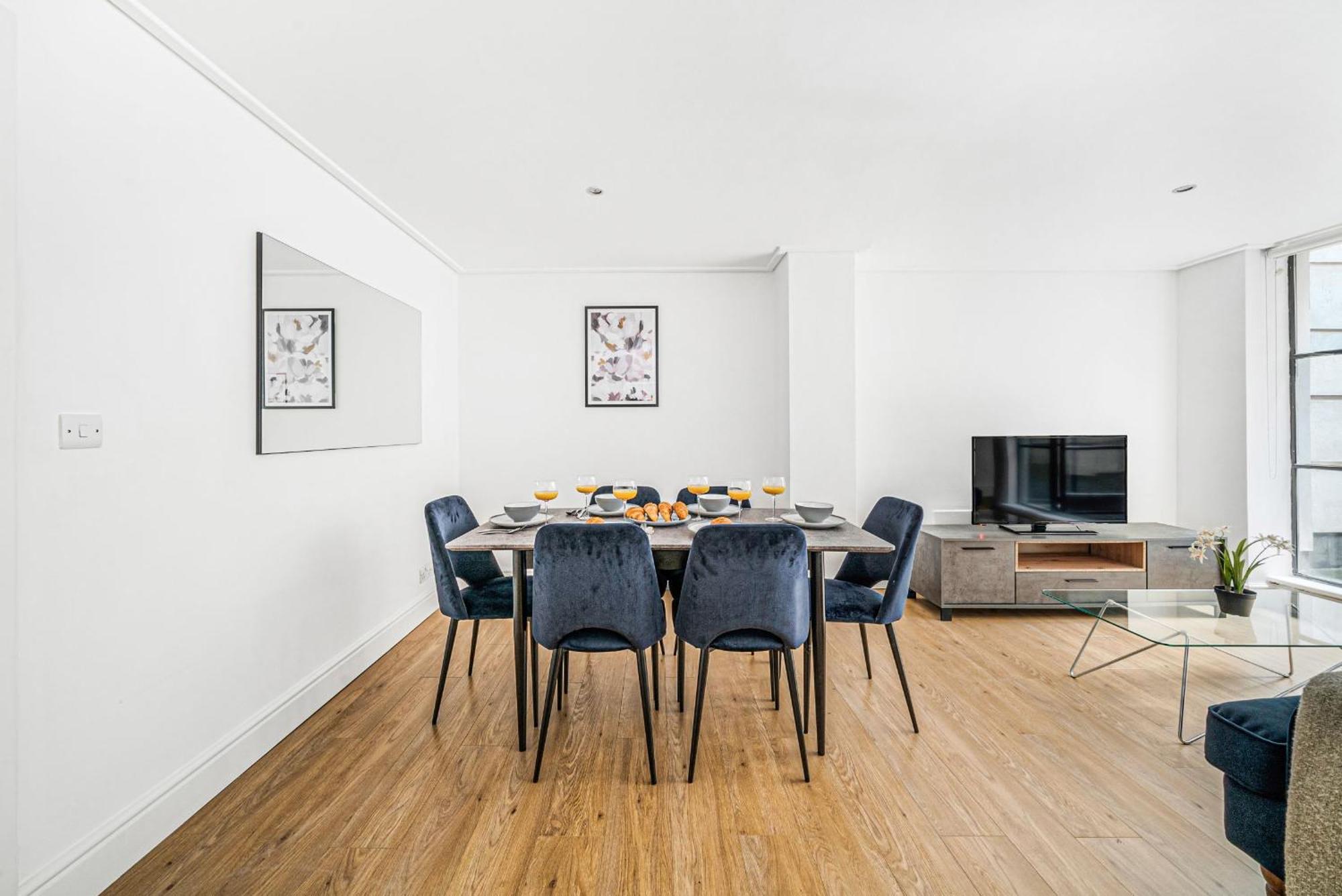 Bnbnova - Heart Of Holborn - 2br With Patio * Londres