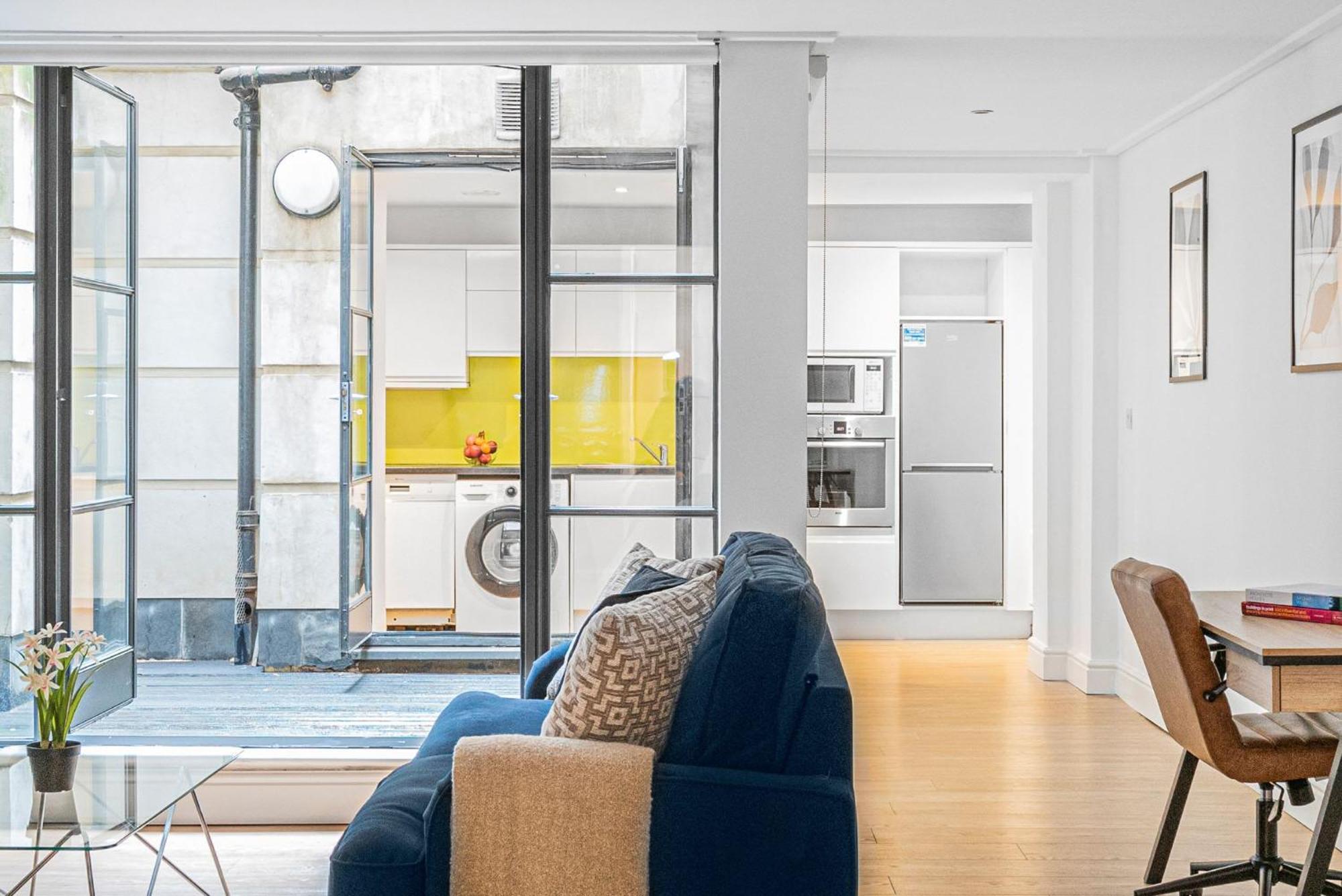Bnbnova - Heart Of Holborn - 2br With Patio Apartamento